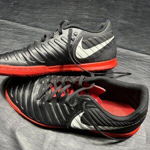 Men's Nike Tiempo Indoor Soccer / Futsal Shoes